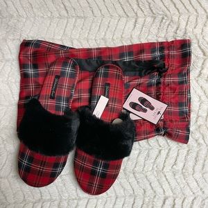 NEW Victorias Secret Slippers
